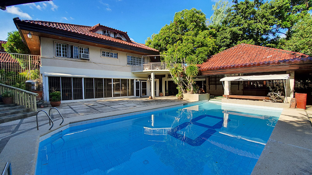 FOR SALE: 7BR House with Pool – Ayala Alabang Village, Muntinlupa